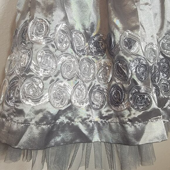 Jona Michelle Skirt, Girls 7, Silver Satin, Floral Embellishment, Tulle Hem, EUC - Picture 5 of 10